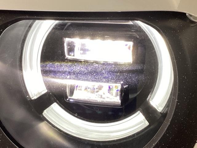 ｅ：Ｌ　試乗車　リアカメラ　純正ナビ　ＥＴＣ　レーンキープアシスト　ＢＴ　コーナーソナー　フルセグ　シートヒーター　バックカメラ　ＬＥＤヘッドライト　スマートキー　衝突被害軽減システム　オートライト（画像22）