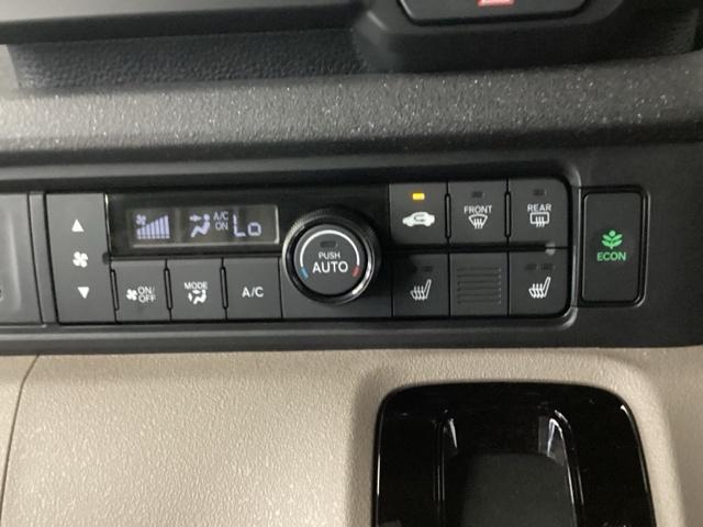 ベースグレード　試乗車　純正ナビ　リアカメラ　ＥＴＣ　ドラレコ　衝突軽減装置　電格ミラー　ＬＥＤライト　ＤＶＤ　Ｂカメラ　パワーステアリング　スマートキー　点検記録簿　フルセグＴＶ　サイドカーテンエアバック　ＡＢＳ（画像17）
