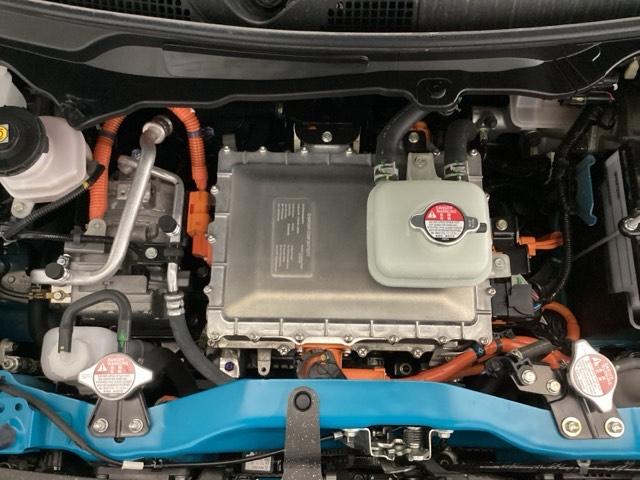 ｅ：Ｌ　試乗車　リアカメラ　ドラレコ　ＥＴＣ　レーンキープアシスト　ＢＴ　フルセグ　シートヒーター　バックカメラ　ＬＥＤヘッドライト　スマートキー　オートハイビーム　衝突被害軽減システム　オートライト（画像21）