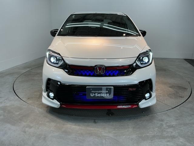 ｅ：ＨＥＶＲＳ　メモリーナビ　ドラレコ　リアカメラ　レーダークルーズコントロール　電動格納ドアミラー　車線逸脱警報　地デジフルセグＴＶ　ＵＳＢポート　サイドカーテンエアバック　キーレス　ＢＴ　ＬＥＤライト　イモビ（画像4）