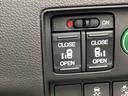 アブソルート・Ｘホンダセンシングアドバンスドパッケジ　Ｈｏｎｄａインターナビ＋リンクアップフリー＋ＥＴＣ車載器（ナビ連動）マルチビューカメラシステム＋スマートパーキングアシストシステム　記録簿　バックモニター付　運転席パワーシート　ＡＢＳ　ＤＶＤ再生可（33枚目）