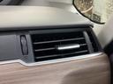 エアコン吹き出し口。ダイヤルで風量調整が可能です。
