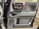 運転席ドア　収納ポケット