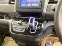 運転席周辺のスマートなレイアウトが、操作のしやすさを実現。快適なドライブをサポートします。