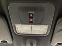 【SOSボタン】体調が悪くなったときや、事故に遭遇したとき、あおり運転にあっている時など、緊急時にボタンを押すと緊急サポートセンターにつながり、オペレーターが警察・救急への取次ぎを行います。