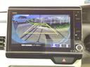 バックモニター付きで、車庫入れやバック時の後方確認をしっかりサポート。モニターに映し出される映像で死角も確認しやすく、狭い場所での駐車や後退時の操作をより安心して行えます。