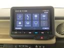 HondaCONNECT対応の便利なナビディスプレー。お持ちのスマートフォンと連携して、ナビやBluetoothでの音楽再生が可能です。デザインはもちろん、操作性も良好です。