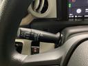 停車中にブレーキペダルを踏み続けなくてもブレーキ保持ができるオートマチックブレーキホールド機能もついております。