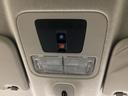【SOSボタン】体調が悪くなったときや、事故に遭遇したとき、あおり運転にあっている時など、緊急時にボタンを押すと緊急サポートセンターにつながり、オペレーターが警察・救急への取次ぎを行います。