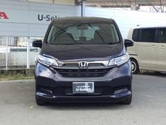 お客様に安全で快適なカーライフをお送りいただくために、中古車にも高いレベルの品質基準を設け、その基準に従って、全ての中古車について納車前整備を実施しています。 6