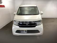このフロントマスクは個性もいっぱい　人気の車です。 6