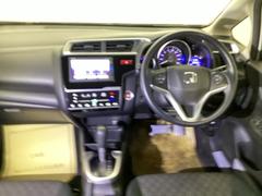 開放感のある運転席まわり！　運転席からの視界は良好です！！ 2