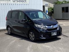 スライドドアなら狭い駐車場でもドアをぶつける心配がありません。ステップが低く乗り降りもしやすいです。 4