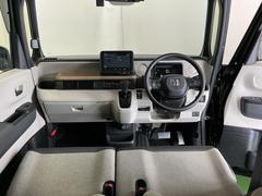 �ɥ饤�С����濴�˼����˼꤬�Ϥ����֤ˣ��ԥ��쥯�ȥ�С��䥨�������͡��������å��ʤɤ����֡��������ͥ��Ƥ��ޤ� 2