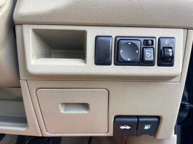 ティーダ 15M ナビ バックカメラ ETC(28枚目)