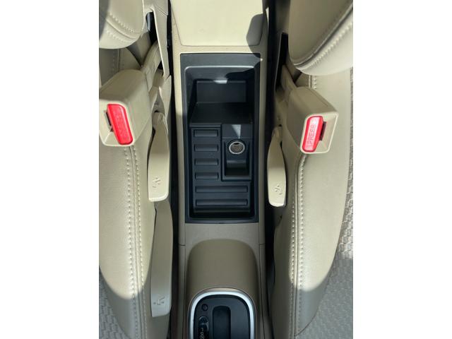 ティーダ 15M ナビ バックカメラ ETC(42枚目)