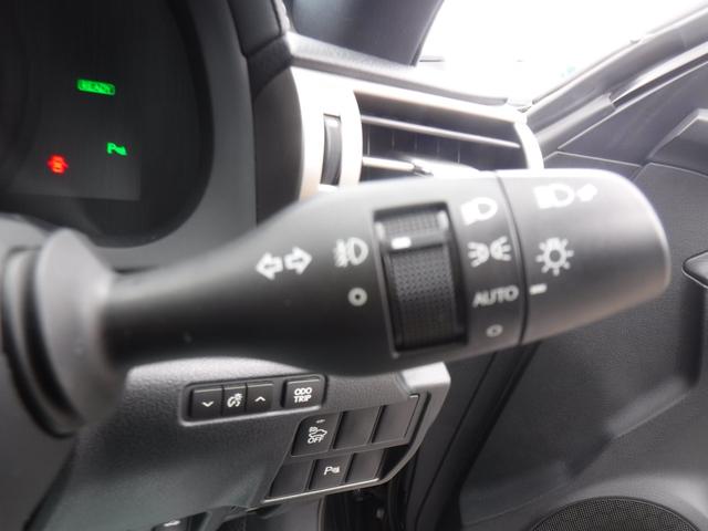 ＩＳ ＩＳ３００ｈ　Ｆスポーツ　純正ＳＤナビ・ＣＤ録音・ＤＶＤ再生・フルセグＴＶ・Ｂｌｕｅｔｏｏｔｈ・ＡＵＸ・Ｂカメラ・黒半革ＰＷ・サンルーフ・１８ＡＷ・オートＬＥＤヘッド＆フォグ・スマートキー・ＥＴＣ・クルコン・クリソナ・プリクラ（43枚目）