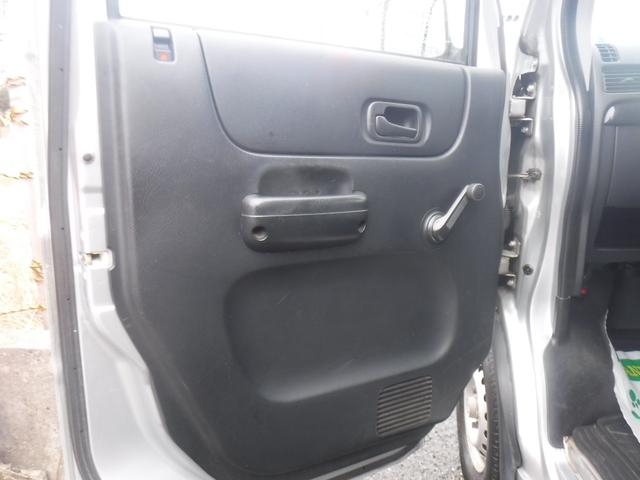 アクティバン ＳＤＸ－Ｈｉ　５ＭＴ・Ｔベルト＋ウォポン交換済・新品タイヤ４本交換済・ハイルーフ・キーレス・ライトレベライザー・ドアバイザー・４ナンバー・４人乗・パワステ・エアコン・ドリンクホルダー・Ｗエアバック・取説・整備記録簿（74枚目）