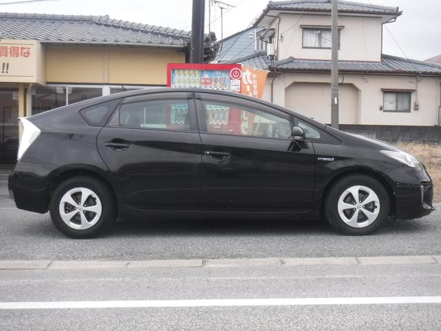 プリウス Ｓ　後期・純正ＳＤナビ・Ｂカメラ・１セグＴＶ・ＣＤ録音・ＤＶＤ再生・ＭＰ３・Ｂｌｕｅｔｏｏｔｈ・オートＬＥＤヘッド・ＥＴＣ・スマートキー・電格ウインカーミラー・１６ＡＷ・Ｐスタート・ＡＢＳ・整備点検記録簿（20枚目）