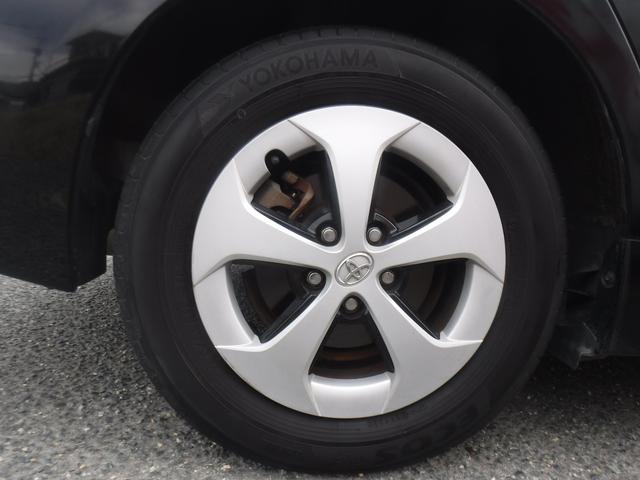 プリウス Ｓ　後期・純正ＳＤナビ・Ｂカメラ・１セグＴＶ・ＣＤ録音・ＤＶＤ再生・ＭＰ３・Ｂｌｕｅｔｏｏｔｈ・オートＬＥＤヘッド・ＥＴＣ・スマートキー・電格ウインカーミラー・１６ＡＷ・Ｐスタート・ＡＢＳ・整備点検記録簿（31枚目）