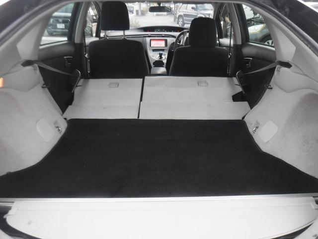 プリウス Ｓ　後期・純正ＳＤナビ・Ｂカメラ・１セグＴＶ・ＣＤ録音・ＤＶＤ再生・ＭＰ３・Ｂｌｕｅｔｏｏｔｈ・オートＬＥＤヘッド・ＥＴＣ・スマートキー・電格ウインカーミラー・１６ＡＷ・Ｐスタート・ＡＢＳ・整備点検記録簿（36枚目）