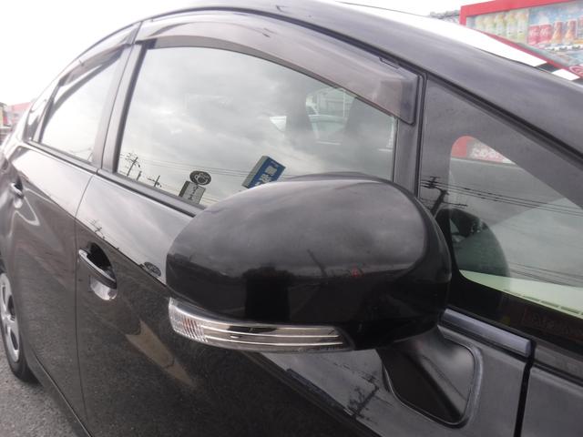 プリウス Ｓ　後期・純正ＳＤナビ・Ｂカメラ・１セグＴＶ・ＣＤ録音・ＤＶＤ再生・ＭＰ３・Ｂｌｕｅｔｏｏｔｈ・オートＬＥＤヘッド・ＥＴＣ・スマートキー・電格ウインカーミラー・１６ＡＷ・Ｐスタート・ＡＢＳ・整備点検記録簿（40枚目）