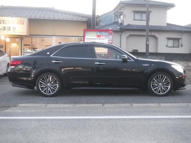 クラウンハイブリッド アスリートＧ　純正ＳＤナビ・黒革ＰＷ・プリクラ・クリソナ・クルコン・スパッタ１８ＡＷ・ＥＴＣ・オートＨＩＤヘッド＆フォグ・Ｈｉビーム・ライトウォッシャー・サンシェード・スマートキー・電格ミラー・Ｂカメラ・前ドラレコ（20枚目）