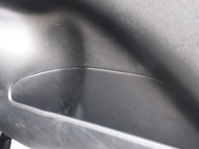 プリウス Ｓ　社外ＳＤナビ・ＣＤ録音・ＤＶＤ再生・フルセグＴＶ・Ｂカメラ・Ｂｌｕｅｔｏｏｔｈ・ＡＵＸ・前後ドラレコ・クリソナ・プリクラ・オートＬＥＤヘッド＆フォグ・ＥＴＣ・１５ＡＷ・スマートキー・オート電格ミラー（76枚目）