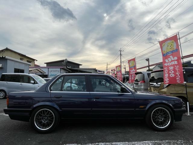 3シリーズ 320i アニバーサリー(4枚目)