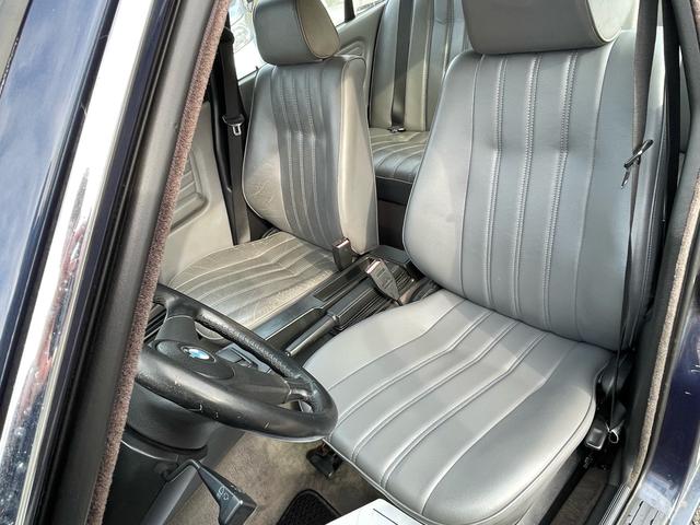 3シリーズ 320i アニバーサリー(13枚目)