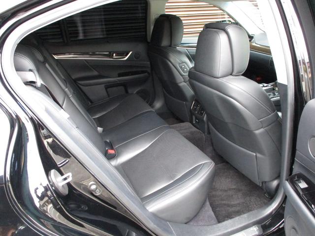 GS GS250 バージョンL ワンオーナー 黒革メモリー付シートエアコン リヤシートヒーター 純正HDDナビ フルセグTV ブルートゥース DVD再生 バックモニター ETC HIDヘッドライト 18インチアルミホイール(17枚目)