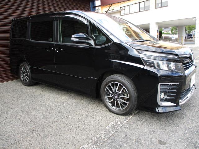 ヴォクシー ＺＳ　ワンオーナー　純正９インチＳＤナビ　フルセグＴＶ　ブルートゥース　ＤＶＤ再生　ＥＴＣ　バックカメラ　フリップダウンモニター　リモコンエンジンスターター　両側パワースライドドア　１６インチアルミホイール（6枚目）