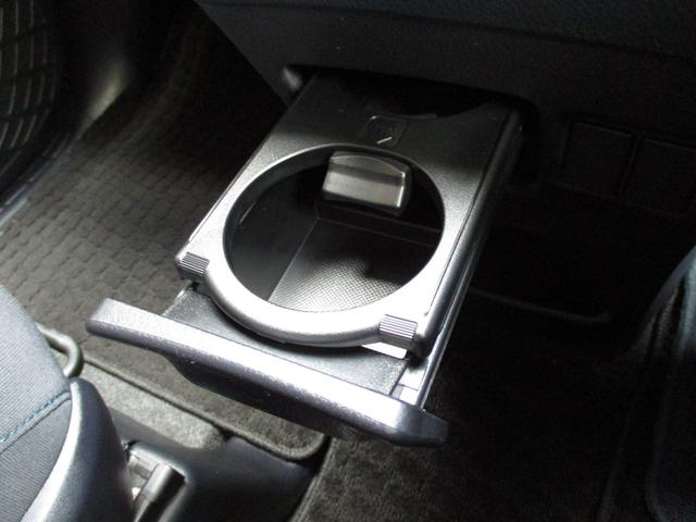 ヴォクシー ＺＳ　ワンオーナー　純正９インチＳＤナビ　フルセグＴＶ　ブルートゥース　ＤＶＤ再生　ＥＴＣ　バックカメラ　フリップダウンモニター　リモコンエンジンスターター　両側パワースライドドア　１６インチアルミホイール（38枚目）