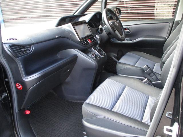 ヴォクシー ＺＳ　ワンオーナー　純正９インチＳＤナビ　フルセグＴＶ　ブルートゥース　ＤＶＤ再生　ＥＴＣ　バックカメラ　フリップダウンモニター　リモコンエンジンスターター　両側パワースライドドア　１６インチアルミホイール（42枚目）