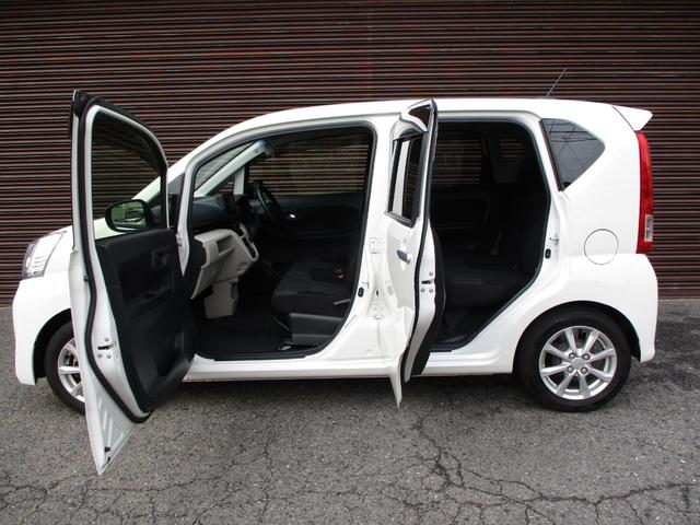 ステラ G スマートアシスト レーダーブレーキ 横滑り防止 アイドリングストップ 社外ナビ ブルートゥース DVD再生 ドライブレコーダー バックカメラ ETC シートヒーター 電格ドアミラー プライバシーガラス オートライト(10枚目)