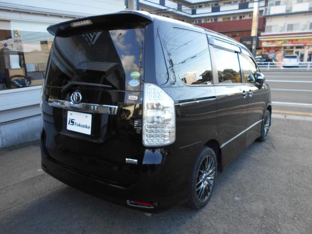 ノア Ｓｉ　純正エアロ　ＨＩＤ　フォグランプ　ＯＰクリアテール　純正ナビ　地デジ　バックカメラ　両側電動スライドドア　スマートキー　社外アルミ（8枚目）