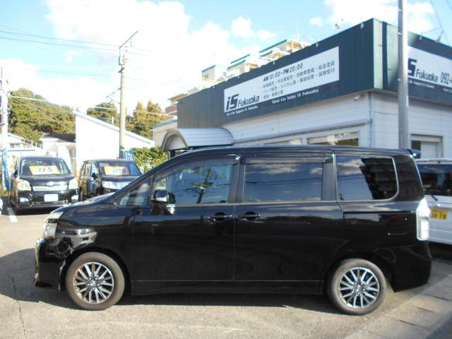 ヴォクシー Ｘ　Ｌエディション　後期型　純正ナビ　地デジ　バックカメラ　両側電動スライドドア　ブラック内装　スマートキー（5枚目）