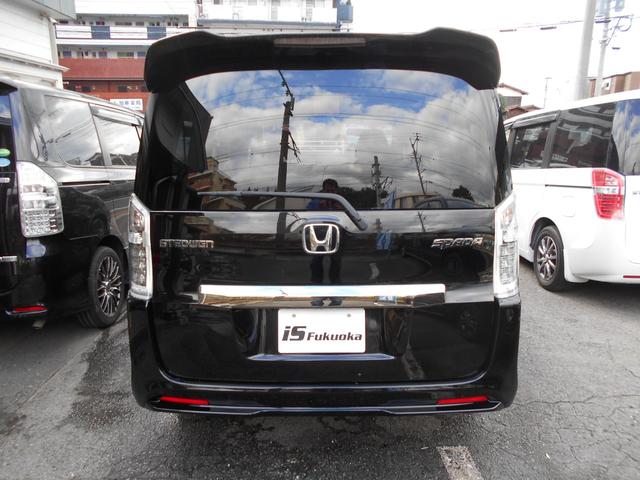 ステップワゴンスパーダ Z クールスピリット 純正エアロ 専用AW 純正9インチナビ 地デジ バックカメラ 後席用モニター 両側電動スライドドア ハーフレザーシート スマートキー キャプテンシート7人乗り(7枚目)