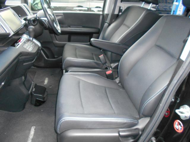 ステップワゴンスパーダ Z クールスピリット 純正エアロ 専用AW 純正9インチナビ 地デジ バックカメラ 後席用モニター 両側電動スライドドア ハーフレザーシート スマートキー キャプテンシート7人乗り(19枚目)