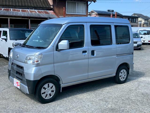 ハイゼットカーゴ クルーズＳＡＩＩＩ　スマートアシスト　メモリーナビ　ワンセグＴＶ　ＣＤ　前後ドライブレコーダー　キーレス　ＥＴＣ　アイドリングストップ　セキュリティアラーム　プライバシーガラス　両側スライドドア　ハイルーフ（9枚目）