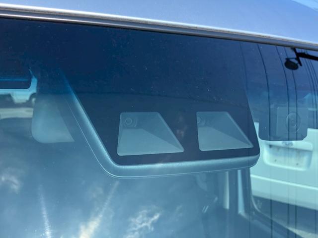 ハイゼットカーゴ クルーズＳＡＩＩＩ　スマートアシスト　メモリーナビ　ワンセグＴＶ　ＣＤ　前後ドライブレコーダー　キーレス　ＥＴＣ　アイドリングストップ　セキュリティアラーム　プライバシーガラス　両側スライドドア　ハイルーフ（11枚目）