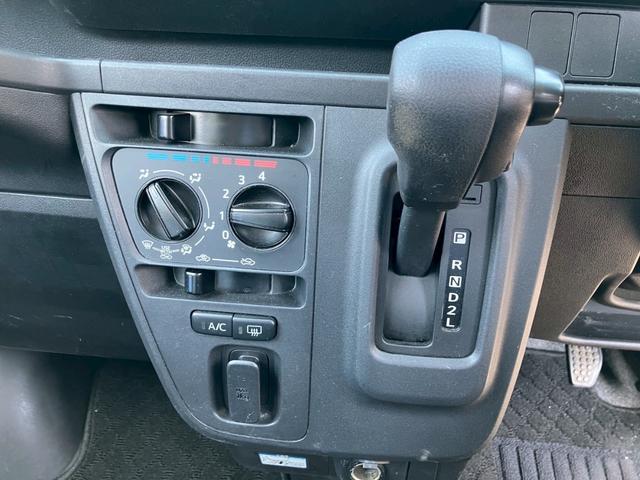 ハイゼットカーゴ クルーズＳＡＩＩＩ　スマートアシスト　メモリーナビ　ワンセグＴＶ　ＣＤ　前後ドライブレコーダー　キーレス　ＥＴＣ　アイドリングストップ　セキュリティアラーム　プライバシーガラス　両側スライドドア　ハイルーフ（37枚目）