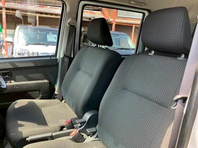 ハイゼットカーゴ クルーズＳＡＩＩＩ　スマートアシスト　メモリーナビ　ワンセグＴＶ　ＣＤ　前後ドライブレコーダー　キーレス　ＥＴＣ　アイドリングストップ　セキュリティアラーム　プライバシーガラス　両側スライドドア　ハイルーフ（43枚目）