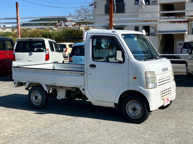 キャリイトラック KCエアコン・パワステ 4WD オートマ エアコン パワステ 3方開 荷台ゴムマット FM/AMラジオ ヘッドライトレベライザー 車検R9年12月22日まで(4枚目)