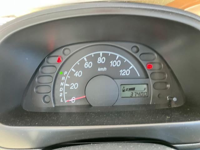 キャリイトラック KCエアコン・パワステ 4WD オートマ エアコン パワステ 3方開 荷台ゴムマット FM/AMラジオ ヘッドライトレベライザー 車検R9年12月22日まで(18枚目)