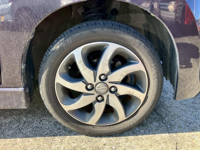 ルークス ハイウェイスター メモリーナビ フルセグTV ディスチャージヘッドライト パワースライドドア スマートキー プッシュスタート ETC 純正14インチAW オートAC シートカバー 女性ワンオーナー(12枚目)