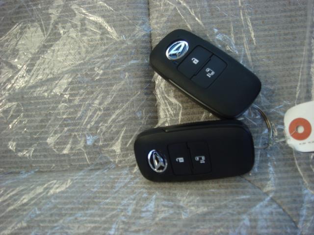 ムーヴ Ｘ　６．８インチスマホ連携ディスプレイオーディオ／バックカメラ／スマートキー／左側パワースライドドア／フロアマット／ワイドバイザー／登録済未使用車（19枚目）