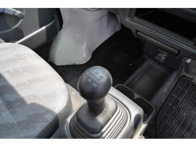 キャリイトラック ＫＣエアコン・パワステ　セレクト４ＷＤ車　エアコン　パワーステアリング　ラジオ　荷台マット　ライトレベル調節（22枚目）