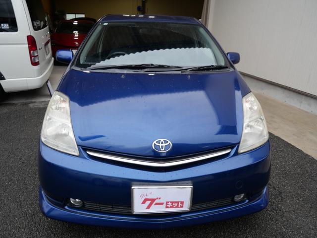 プリウス Ｓ　ナビ　バックモニター　スマートキー　プッシュスタート　ＥＴＣ　ＣＤ　ＭＤ　記録簿　電動格納ミラー　パワーウィンドウ　パワーステアリング（3枚目）