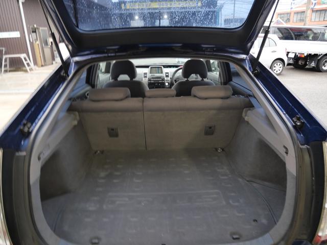 プリウス Ｓ　ナビ　バックモニター　スマートキー　プッシュスタート　ＥＴＣ　ＣＤ　ＭＤ　記録簿　電動格納ミラー　パワーウィンドウ　パワーステアリング（22枚目）